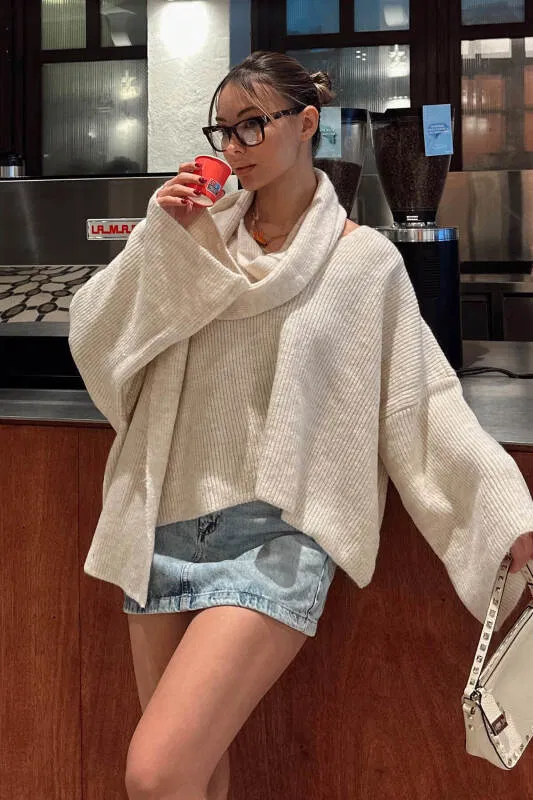 Bej Atkı Detaylı V Yaka Oversize Kadın Triko Kazak - SWİST (2)