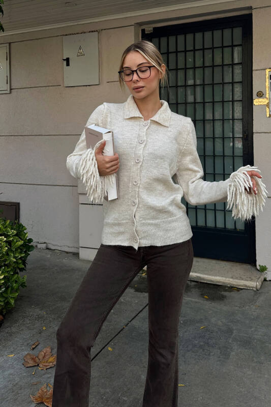 Bej Kol Ucu Püskül Detay Polo Yaka Kadın Triko Hırka - SWİST (2)