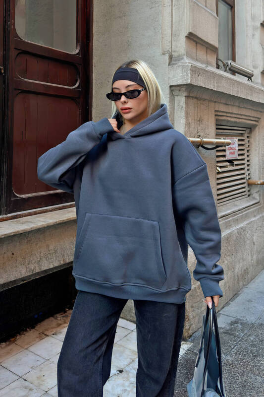 Füme Stay Kapüşonlu Kanguru Cepli İçi Polarlı Oversize Kadın Sweatshirt - SWİST (2)