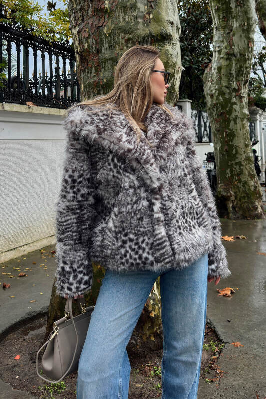 Gri Leopar Desen Kruvaze Yaka Kadın Peluş Kürk - SWİST (2)