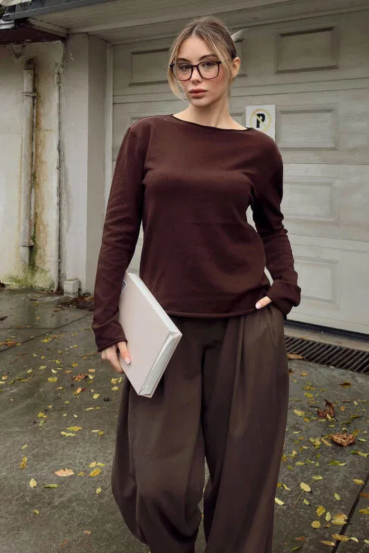 Kahverengi Kayık Yaka Basic Kadın Korsman Triko Bluz - SWİST