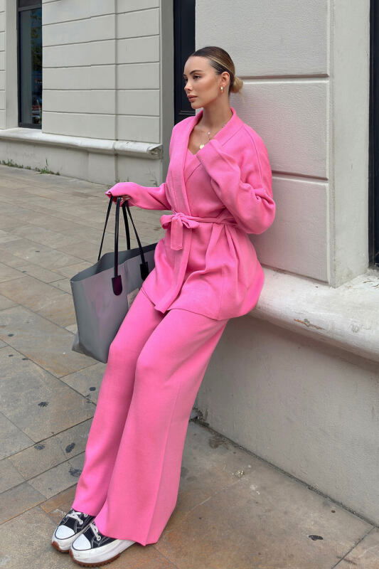 Pembe Kuşaklı Hırka-Askılı Crop-Pantolon 3'lü Kadın Triko Takım - SWİST (2)
