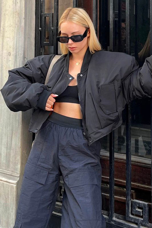 Siyah Bomber Yaka Crop Kadın Kalın Şişme Mont - SWİST