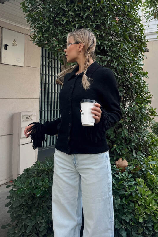 Siyah Kol Ucu Püskül Detay Polo Yaka Kadın Triko Hırka - SWİST (2)