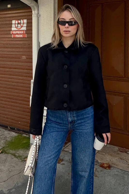 Siyah Süet Polo Yaka Düğme Kapamalı Kadın Crop Mont - SWİST