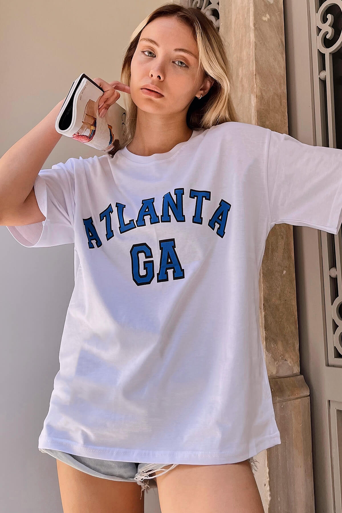 Beyaz Atlanta Baskılı Oversize Kadın Tshirt - 1