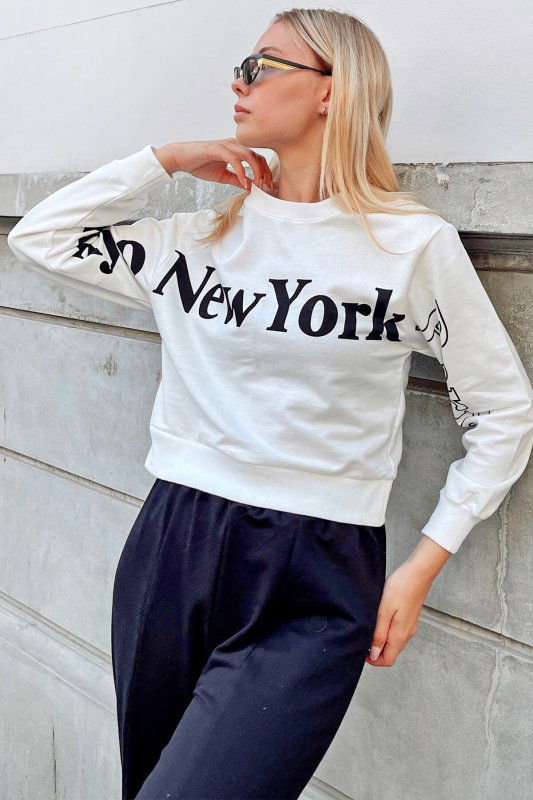 Beyaz Önü Ve Kolları Baskılı Kadın Crop Sweatshirt - SWİST (1)