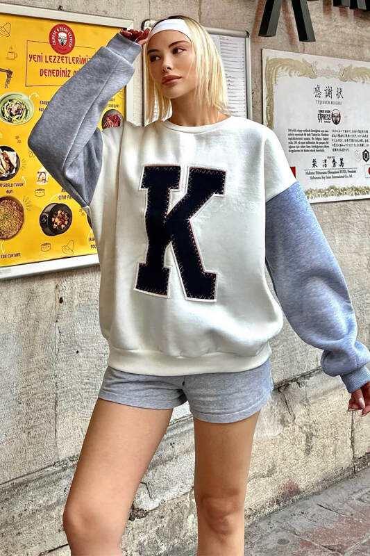 Beyaz Gri Garnili K Nakışlı İçi Pamuklu Kadın Sweatshirt - SWİST