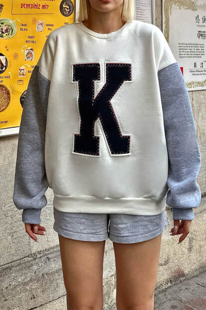 Beyaz Gri Garnili K Nakışlı İçi Pamuklu Kadın Sweatshirt - 4