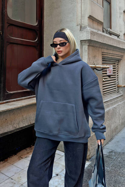 Füme Stay Kapüşonlu Kanguru Cepli İçi Polarlı Oversize Kadın Sweatshirt - 3