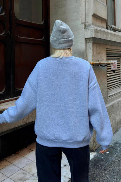 Gri Ciao Nakışlı Bisiklet Yaka İçi Pamuklu Oversize Kadın Sweatshirt - 5