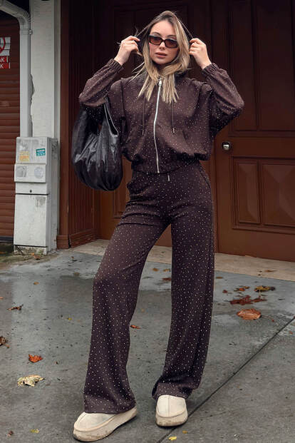 Kahverengi Full Taşlı Kapüşonlu Fermuarlı Hırka Eşofman Altı Kadın Alt Üst Takım 