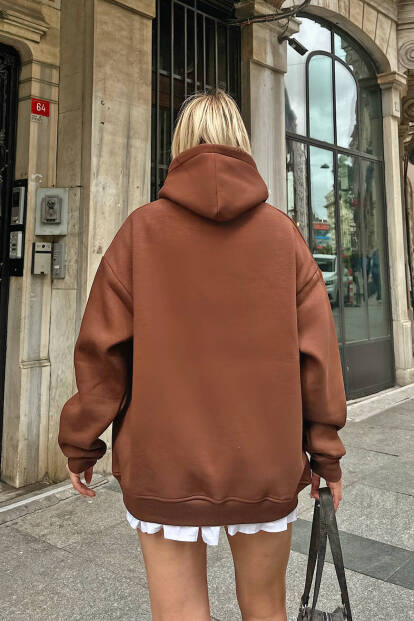 Kahverengi Stay Kapüşonlu Kanguru Cepli İçi Polarlı Oversize Kadın Sweatshirt - 5