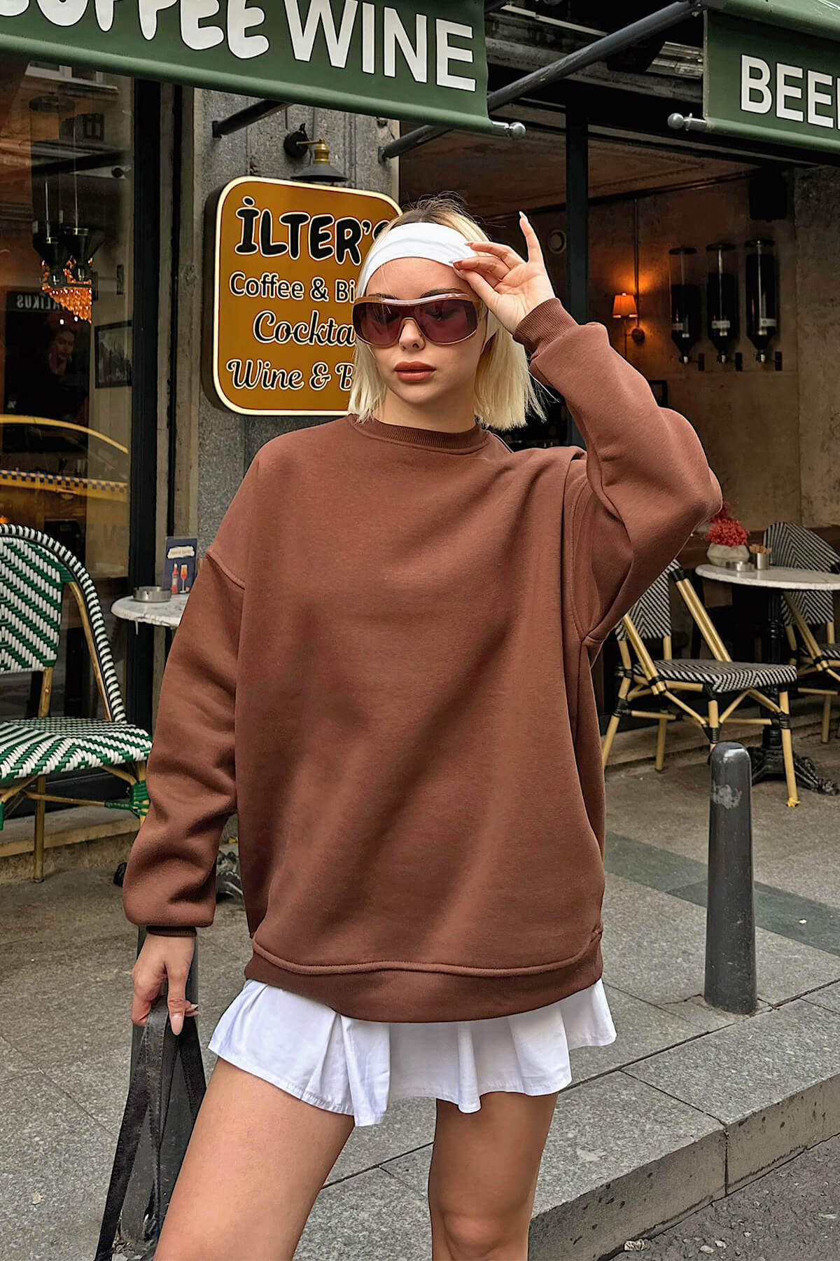 Kahverengi Walk Bisiklet Yaka İçi Polarlı Basic Oversize Kadın Sweatshirt - 3