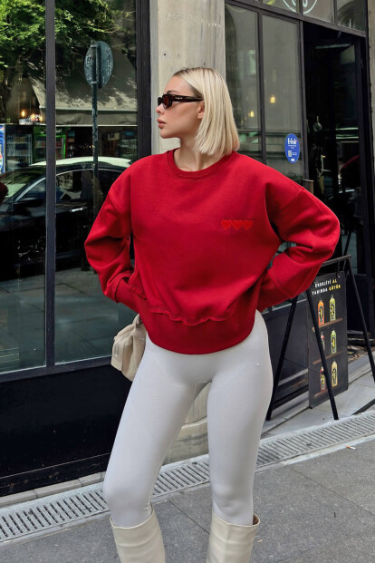 Kırmızı 3 Kalp Baskılı Piş Dikiş Kadın Crop Sweatshirt - 3