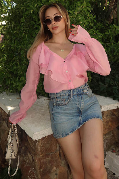 Pembe Fırfır Detay V Yaka Kolları Büzgü Kadın Gömlek 