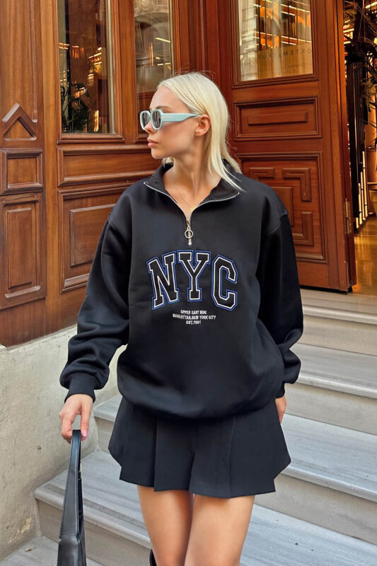 Siyah Dik Yaka Fermuarlı NYC Nakışlı İçi Polarlı Kadın Sweatshirt - SWİST (2)