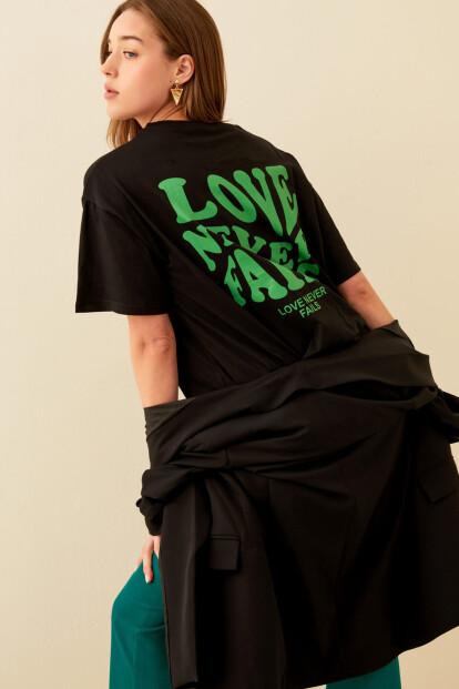 Siyah Love Never Sırt Baskılı Oversize Kadın Tshirt - 3