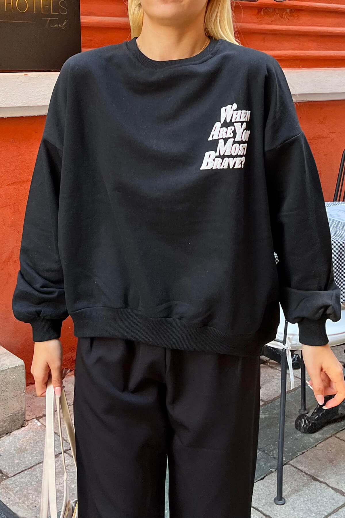 Siyah When Are You Ön Arka Baskılı İçi Pamuklu Kadın Sweatshirt - 4