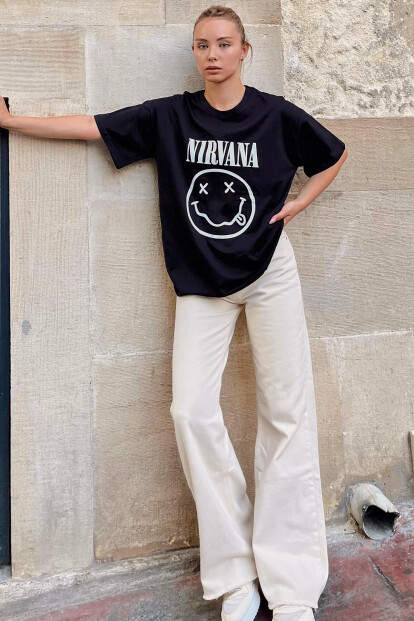 Siyah Yeni Nirvana Baskılı Oversize Kadın Tshirt - 3