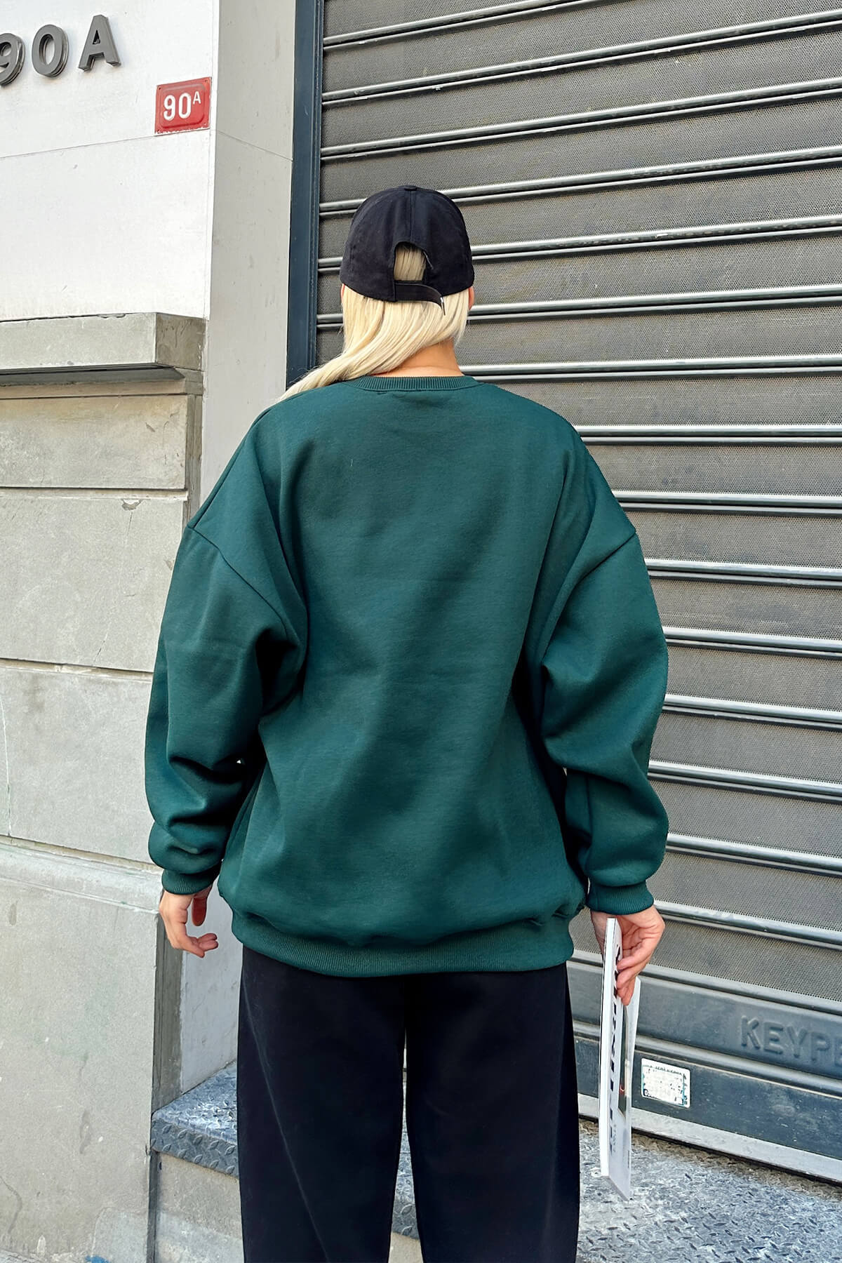 Yeşil Oversize Basic Bisiklet Yaka İçi Polarlı Kadın Sweatshirt - 5