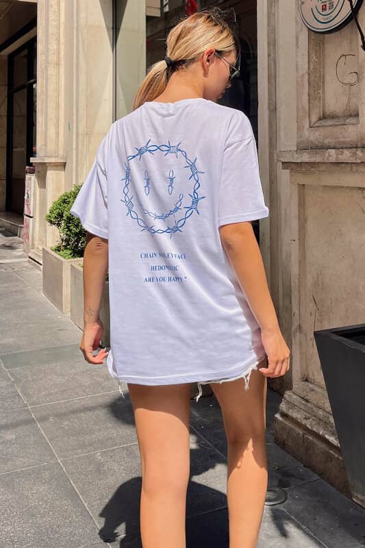 Beyaz Hedonistic Sırt Baskılı Oversize Kadın Tshirt - SWİST