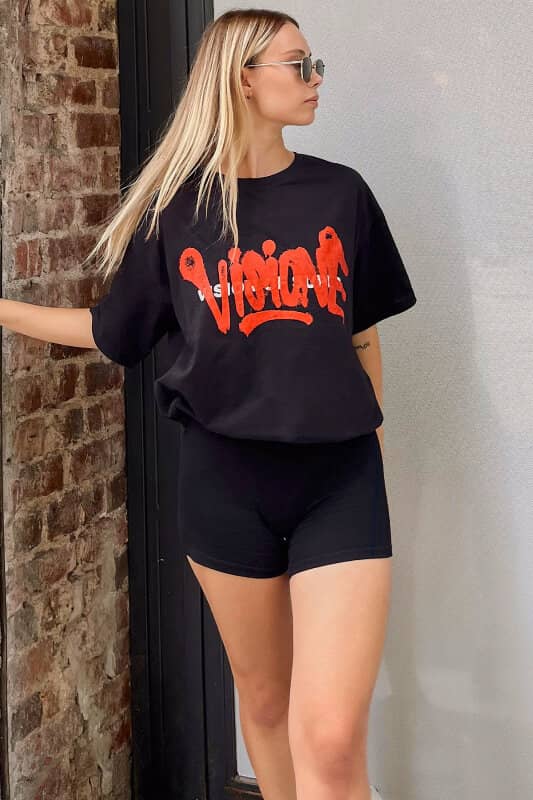 Siyah Visione Baskılı Oversize Kadın Tshirt - SWİST