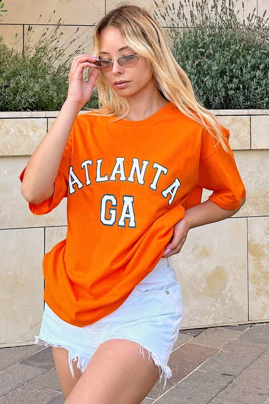 Turuncu Atlanta Baskılı Oversize Kadın Tshirt - SWİST