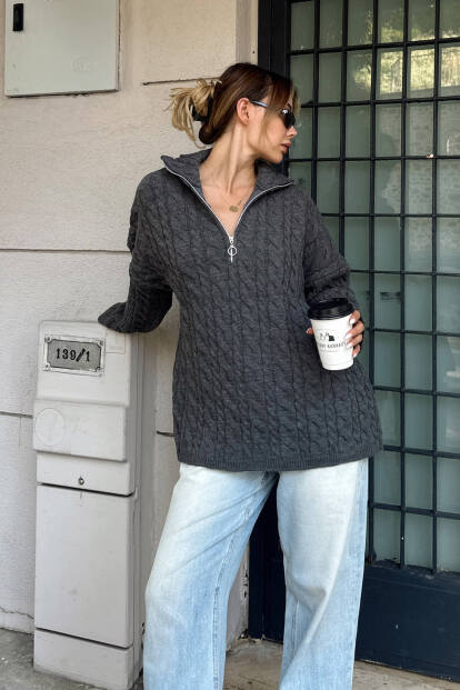 Füme Fermuarlı Dik Yaka Kalın Saç Örgü Oversize Kadın Triko Kazak - 3