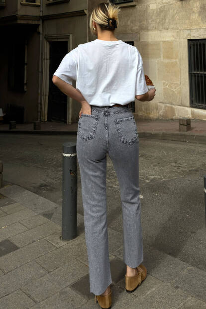 Füme Kısa Boy Fit Kesik Paça Kadın Jean - 5