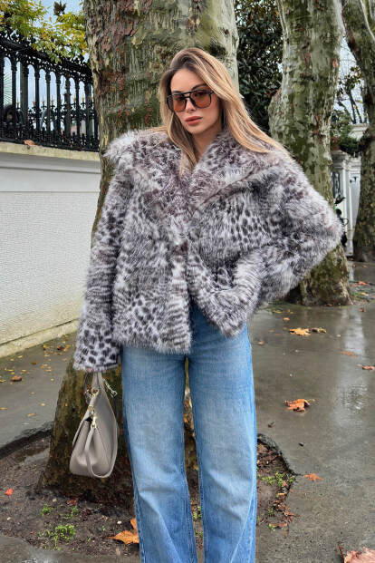 Gri Leopar Desen Kruvaze Yaka Kadın Peluş Kürk - 2