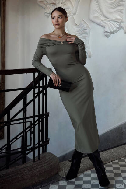 Haki Toka Detaylı Madonna Yaka Uzun Kollu Kadın Sandy Midi Elbise - 3