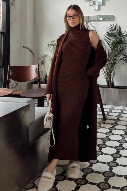 Kahverengi Balıkçı Yaka Sıfır Kol Midi Elbise-Hırka Kadın Triko Takım - 1