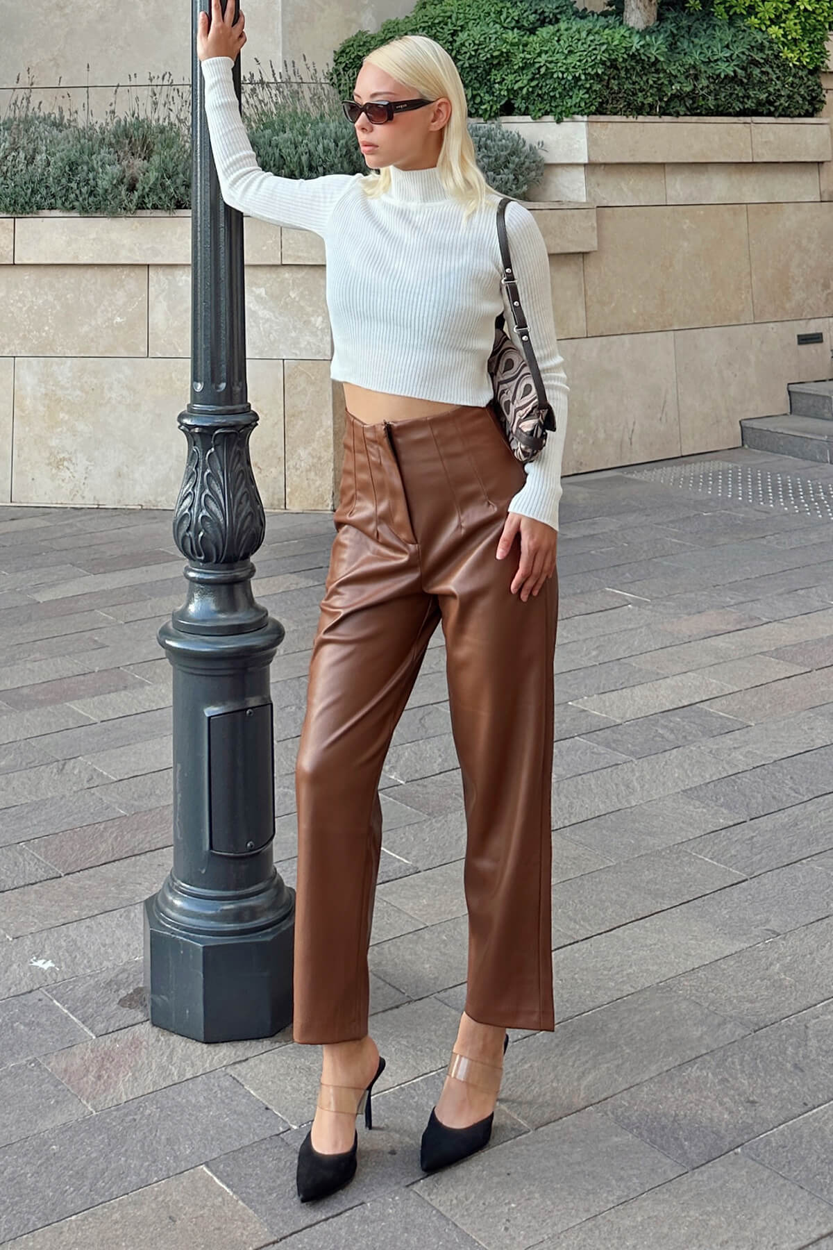 Kahverengi Bel Pensli Yüksek Bel Kadın Suni Deri Pantolon - 1