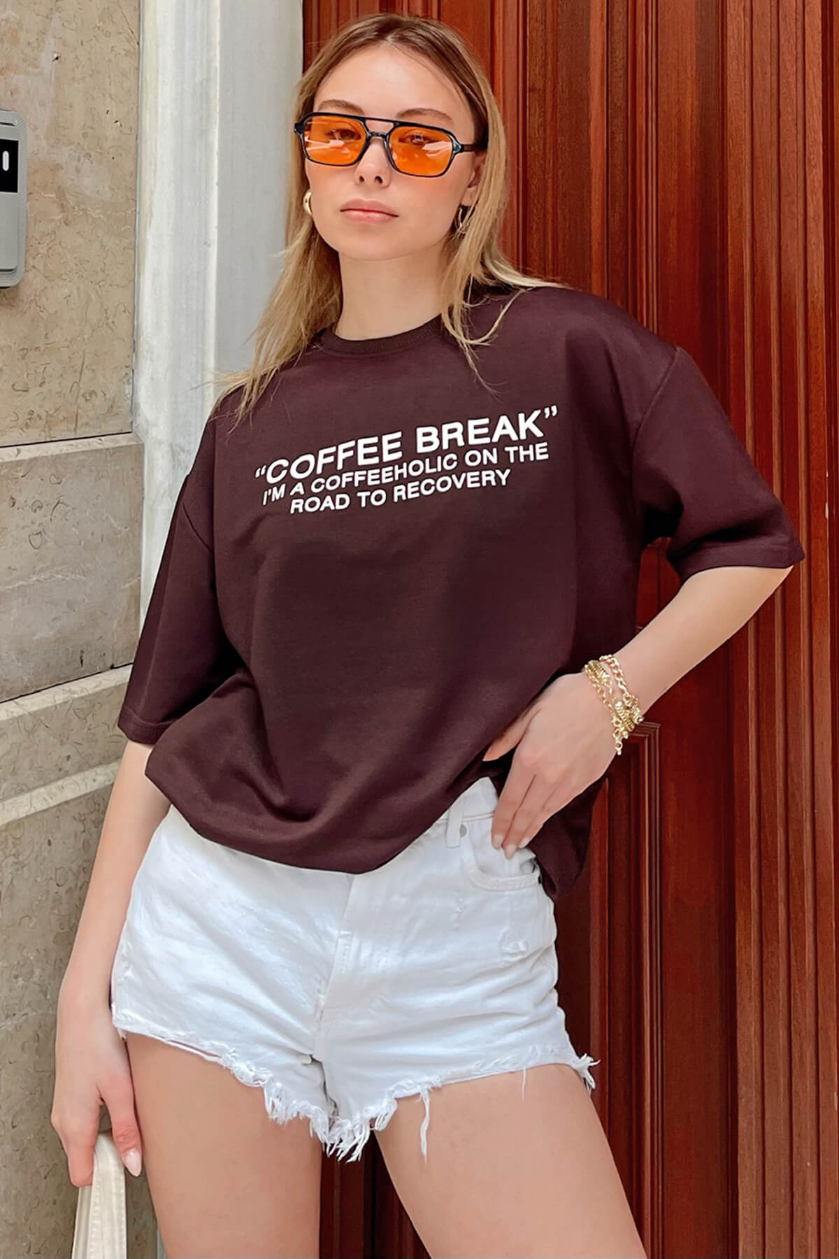 Kahverengi Coffe Baskılı Oversize Kadın Tshirt - 1