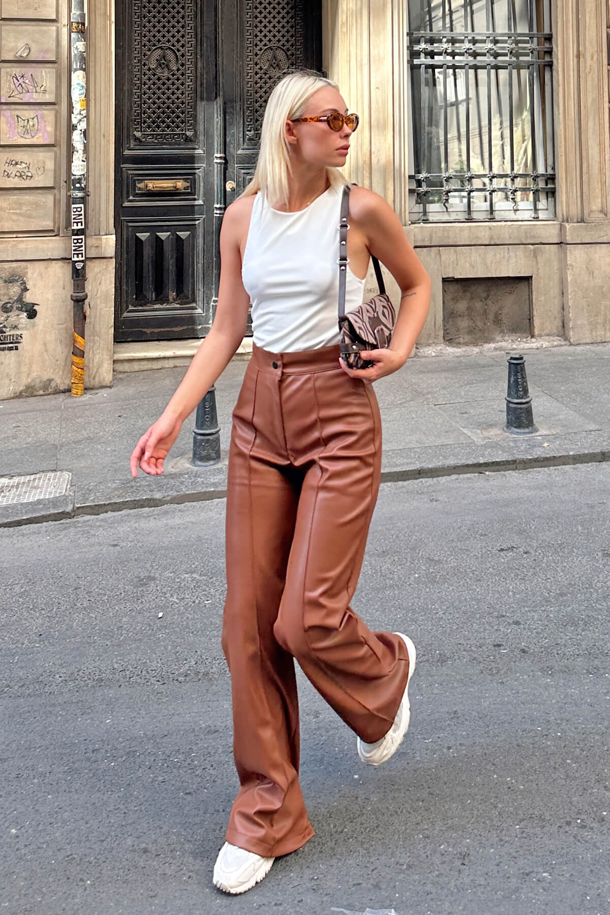 Kahverengi Leather Çimalı Yüksek Bel Geniş Paça Kadın Suni Deri Pantolon - 2