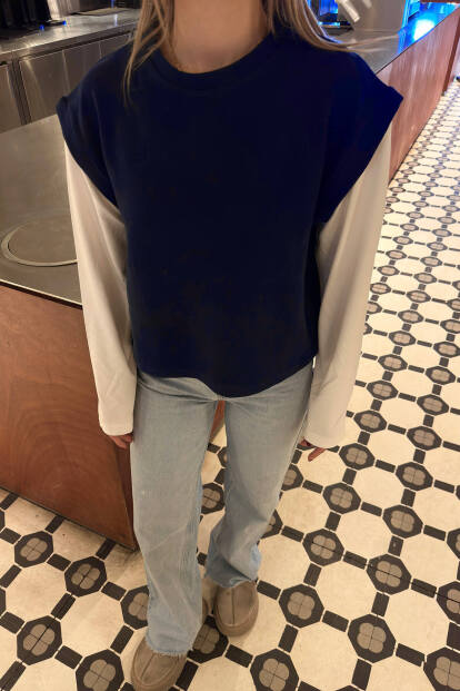 Lacivert Bisiklet Yaka Beyaz Kol Garnili Kadın Crop Sweat - 4