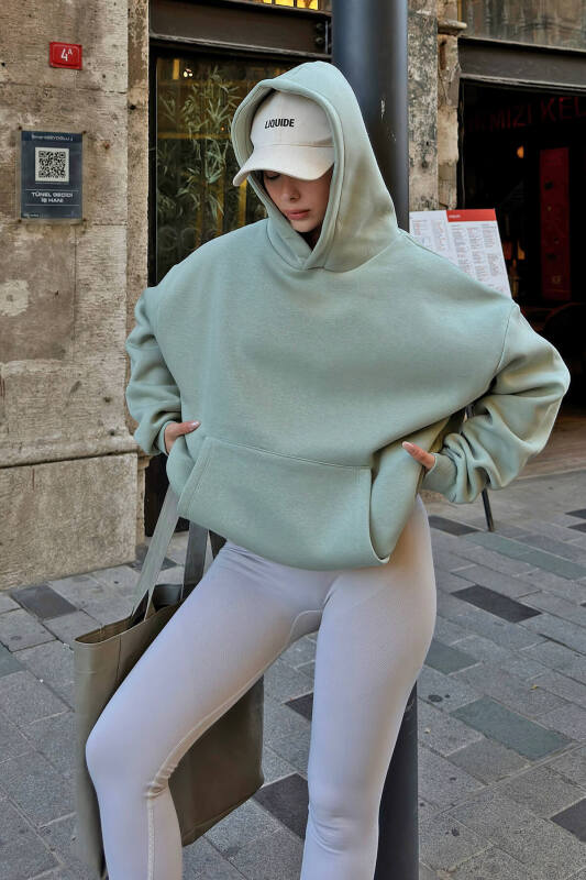 Mint Yeşili Stay Kapüşonlu Kanguru Cepli İçi Polarlı Oversize Kadın Sweatshirt - SWİST (1)