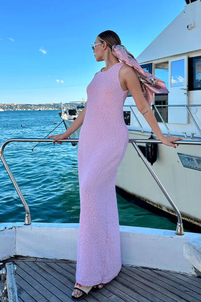 Pembe Bisiklet Yaka Kabartma Detay Kadın Triko Midi Elbise - 3