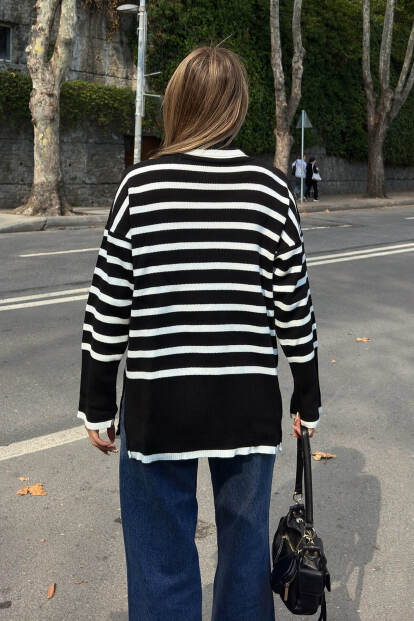 Siyah Balıkçı Yaka Çizgili Yırtmaçlı Kadın Triko Kazak - 5