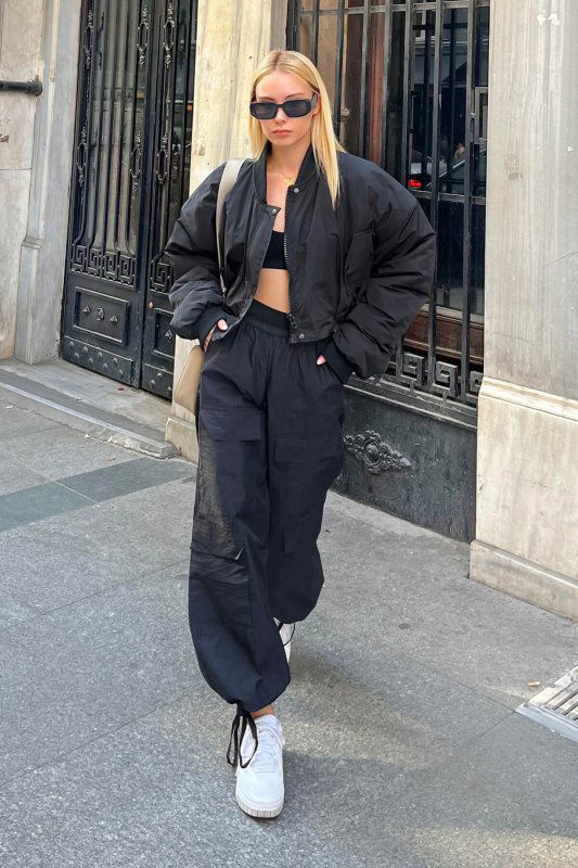 Siyah Bomber Yaka Crop Kadın Kalın Şişme Mont - SWİST (1)