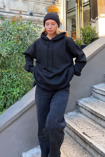 Siyah Essentials Arka Baskılı Kapüşonlu İçi Pamuklu Kadın Sweatshirt - 2
