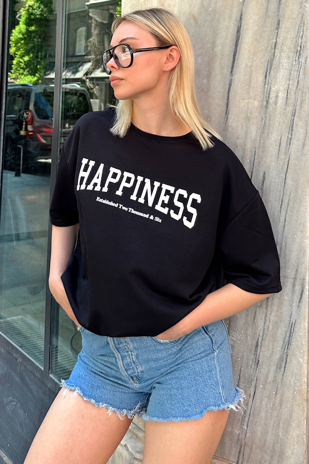 Siyah Happiness Baskılı Oversize Kadın Tshirt - 1
