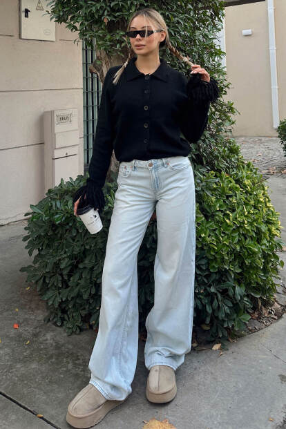 Siyah Kol Ucu Püskül Detay Polo Yaka Kadın Triko Hırka - 1