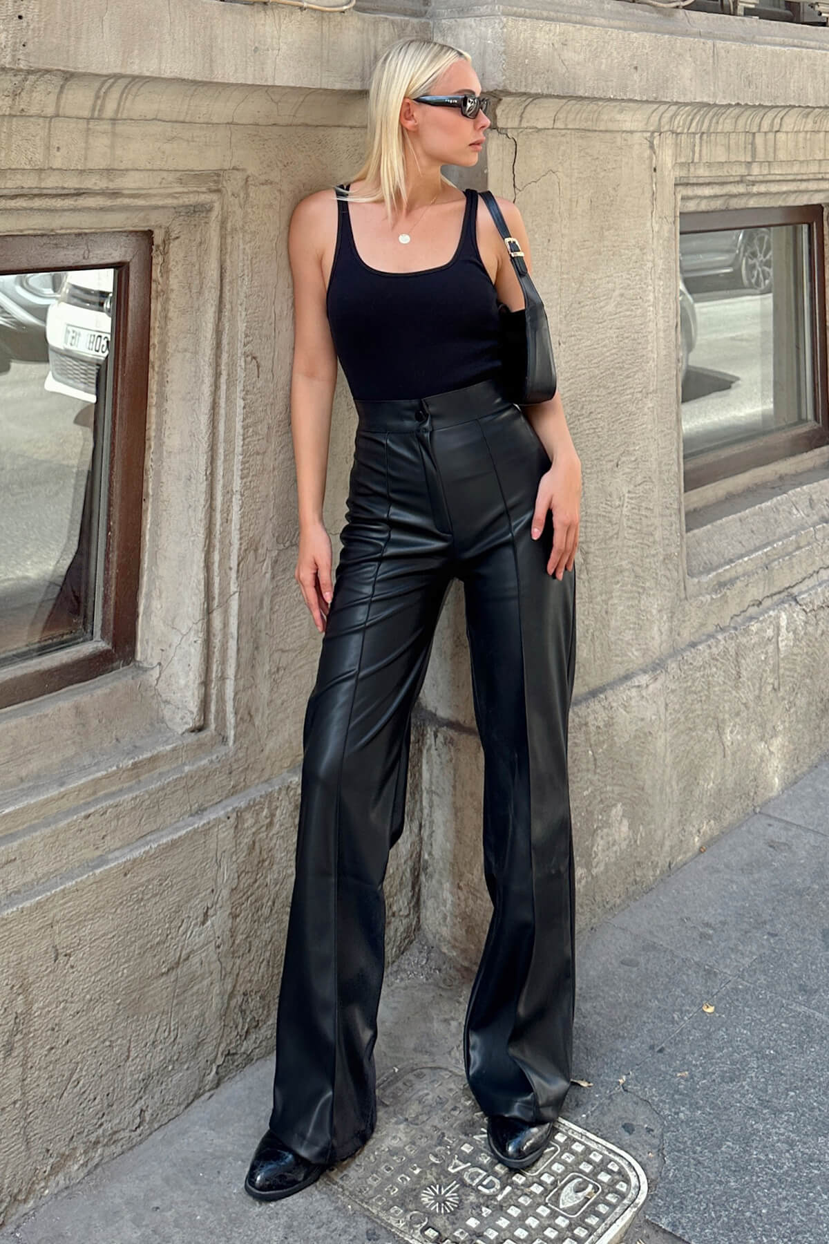 Siyah Leather Çimalı Yüksek Bel Geniş Paça Kadın Suni Deri Pantolon - 1