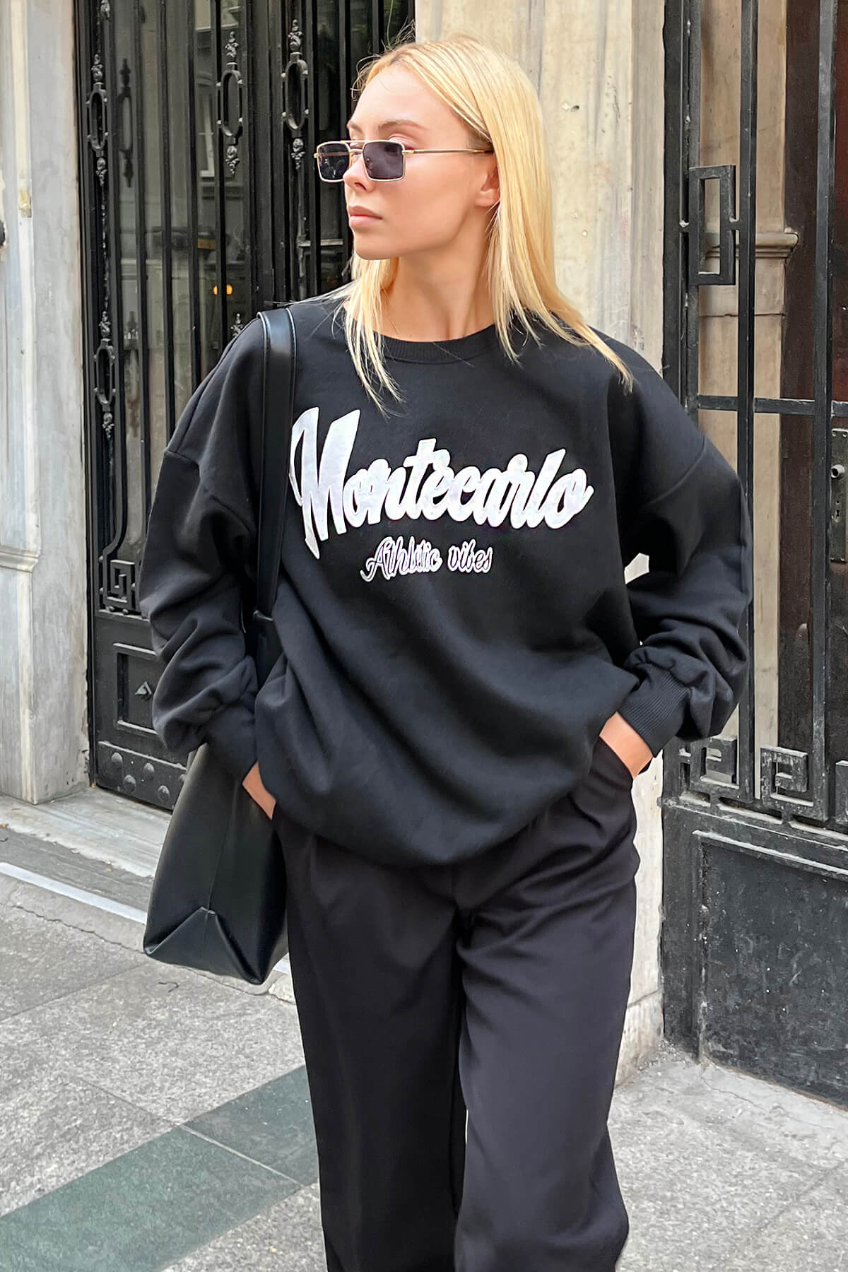 Siyah Montecarlo Baskılı İçi Pamuklu Kadın Sweatshirt - 1
