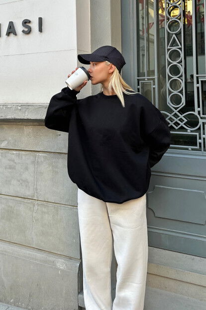 Siyah Oversize Basic Bisiklet Yaka İçi Polarlı Kadın Sweatshirt - 3