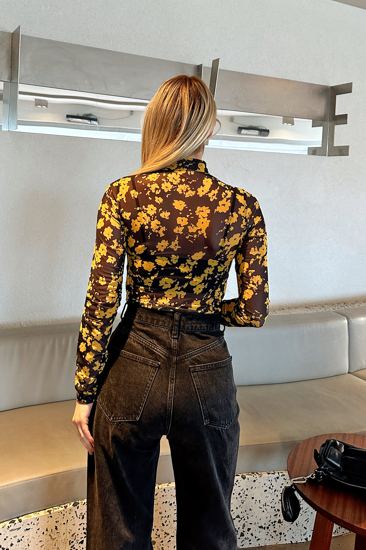 Siyah Sarı Çıtır Desenli Uzun Kol Tül Transparan Kadın Bluz - 5