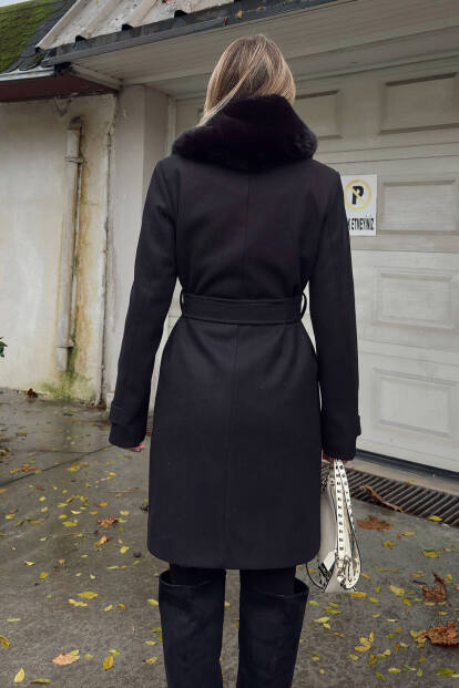 Siyah Yaka Kürklü Kol Manşet Detay Kuşaklı Kadın Kaşe Kaban - 5